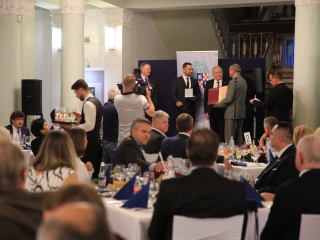 Ünnepelt a Dunaújvárosi Kereskedelmi és Iparakamara - fotó: 