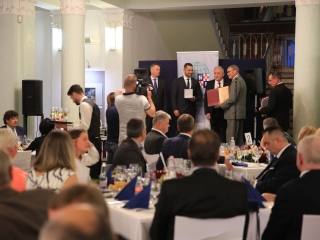 Ünnepelt a Dunaújvárosi Kereskedelmi és Iparakamara - fotó: 