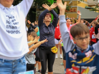 Fuss velünk, fuss értünk! - fotó: 