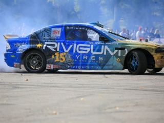 Bimmer Parádé az állatmentőknek - fotó: 