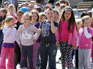 Labda banda a Városháza téren - fotó: Sándor Judit