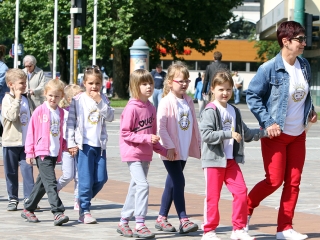 Labda banda a Városháza téren - fotó: Sándor Judit