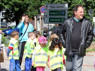 Labda banda a Városháza téren - fotó: Sándor Judit