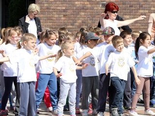 Labda banda a Városháza téren - fotó: Sándor Judit