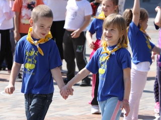Labda banda a Városháza téren - fotó: Sándor Judit