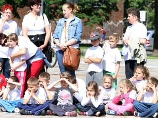 Labda banda a Városháza téren - fotó: Sándor Judit