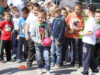 Labda banda a Városháza téren - fotó: Sándor Judit