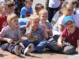 Labda banda a Városháza téren - fotó: Sándor Judit