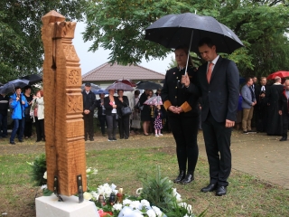 A Jakó-házaspár emlékművének avatása - fotó: 