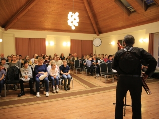 A zene világnapja a Sándor Frigyes Zeneiskolában - fotó: 