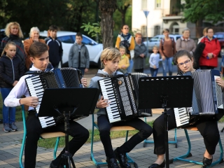 A zene világnapja a Sándor Frigyes Zeneiskolában - fotó: 