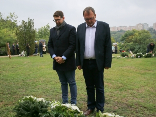 Október 6. – megemlékezés és koszorúzás - fotó: 