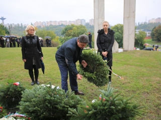 Október 6. – megemlékezés és koszorúzás - fotó: 