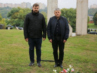 Október 6. – megemlékezés és koszorúzás - fotó: 