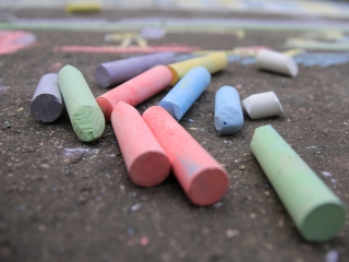 Aszfaltrajzok a Vasvári iskola születésnapjára - fotó: 