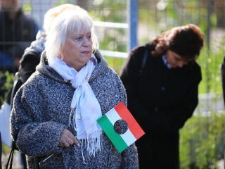 '56 öröksége: ünnepi műsor és koszorúzás a kopjafánál - fotó: 