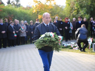 '56 öröksége: ünnepi műsor és koszorúzás a kopjafánál - fotó: 