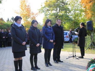 '56 öröksége: ünnepi műsor és koszorúzás a kopjafánál - fotó: 