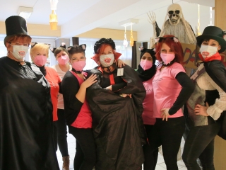 A Halloween véradás véresen komoly képei!  - fotó: 