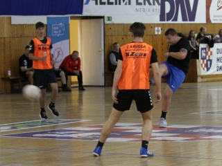 VIII. Ádám Anita, IX. Héger Ádám és IV. Komáromi Ádám Emléktorna - fotó: 