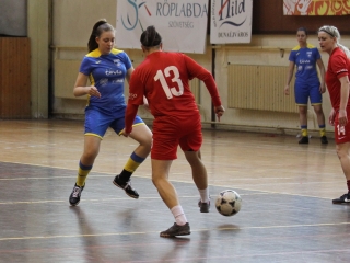 VIII. Ádám Anita, IX. Héger Ádám és IV. Komáromi Ádám Emléktorna - fotó: 