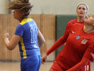 VIII. Ádám Anita, IX. Héger Ádám és IV. Komáromi Ádám Emléktorna - fotó: 