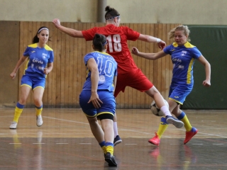 VIII. Ádám Anita, IX. Héger Ádám és IV. Komáromi Ádám Emléktorna - fotó: 