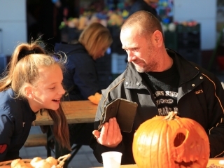 Tökfaragó verseny a Vasmű úton - fotó: 