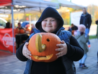 Tökfaragó verseny a Vasmű úton - fotó: 