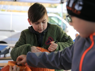 Tökfaragó verseny a Vasmű úton - fotó: 