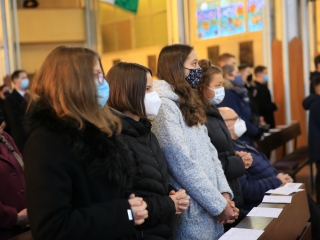 Bérmálás a római katolikus főtemplomban - fotó: 