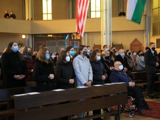 Bérmálás a római katolikus főtemplomban - fotó: 
