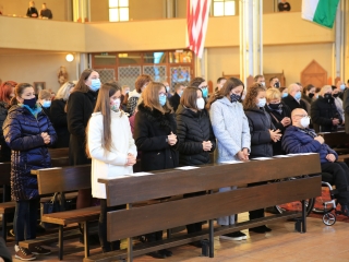 Bérmálás a római katolikus főtemplomban - fotó: 