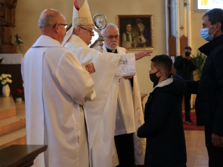 Bérmálás a római katolikus főtemplomban - fotó: 