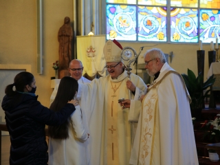 Bérmálás a római katolikus főtemplomban - fotó: 