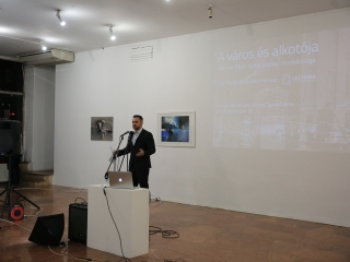 Sztálinváros utolsó, Dunaújváros első szülöttei - fotó: 