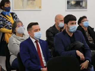 Sztálinváros utolsó, Dunaújváros első szülöttei - fotó: 