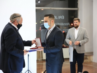 Sztálinváros utolsó, Dunaújváros első szülöttei - fotó: 