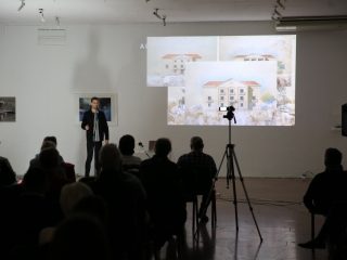 Sztálinváros utolsó, Dunaújváros első szülöttei - fotó: 