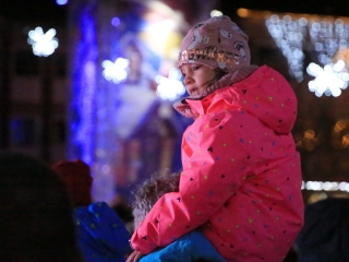 Az "Adventi forgatag" nyitánya a Városháza téren - fotó: 