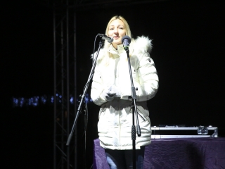 A remény gyertyája a Városháza téren - fotó: 