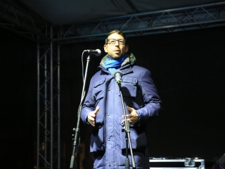 A remény gyertyája a Városháza téren - fotó: 