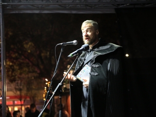 A remény gyertyája a Városháza téren - fotó: 