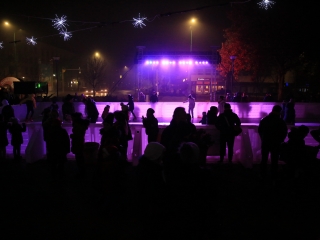 A remény gyertyája a Városháza téren - fotó: 