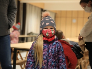 Ünnepi ajándékosztás az MMK-ban - fotó: 