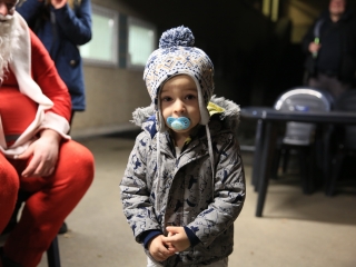 Ünnepi ajándékosztás az MMK-ban - fotó: 