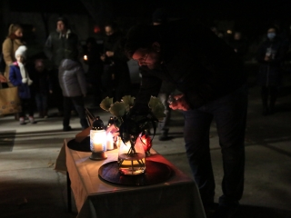 Gyertyagyújtás Csollány Szilveszter emlékére - fotó: 