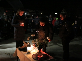Gyertyagyújtás Csollány Szilveszter emlékére - fotó: 