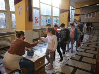 Mackónapi kavalkád a Szabó Magda iskolában - fotó: 