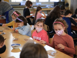 Mackónapi kavalkád a Szabó Magda iskolában - fotó: 